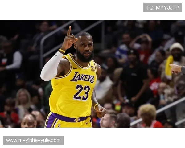 湖人连胜势头强劲詹姆斯关键表现带队冲击季后赛