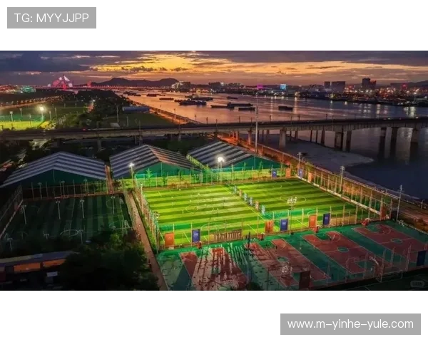 绿茵风云再起:聚焦本周最受期待的足球对决与赛场看点 绿茵风云再起:聚焦本周最受期待的足球对决与赛场看点